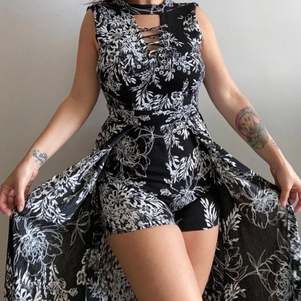 đź‘—Takara Romper - Short with Overskirt. - Picture 1 of 3